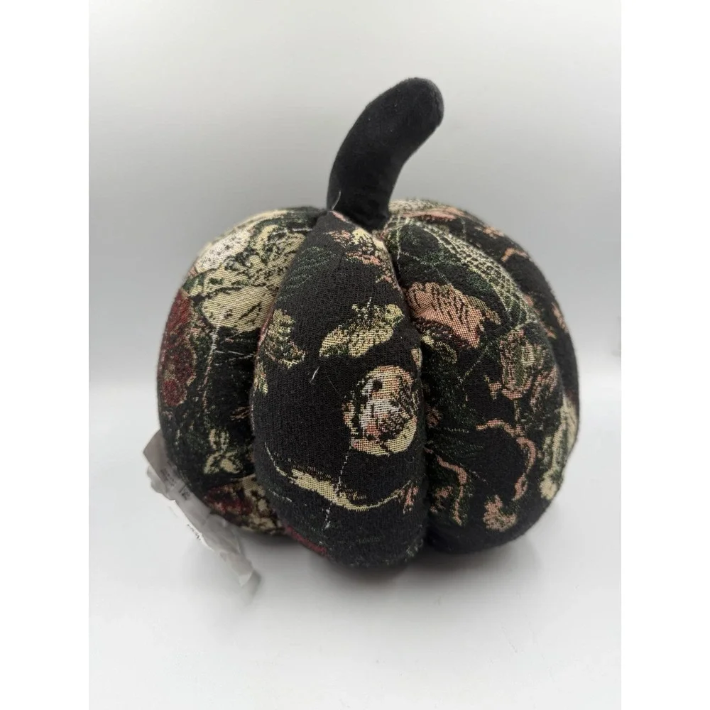 Threshold shaped pumpkin